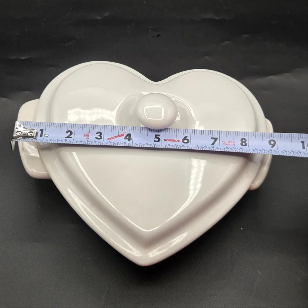 Chantal White Heart Shaped Covered Casserole‎ Baking Dish 1 Quart